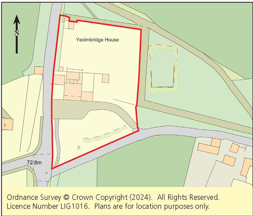 Lot: 8 - DETACHED VICTORIAN RESIDENCE FOR REFURBISHMENT SET IN 1.5 ACRES -